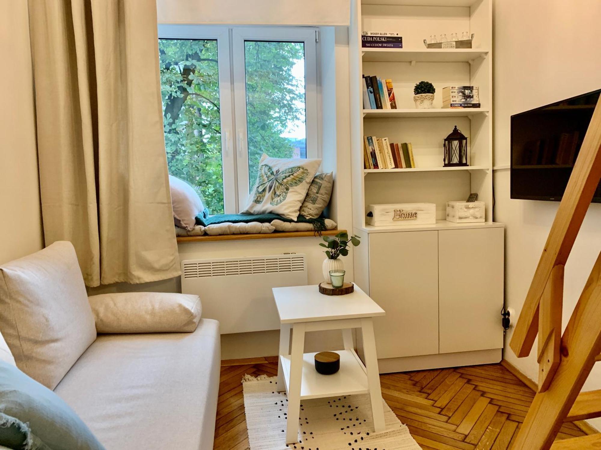 Apartment Next To Main Station